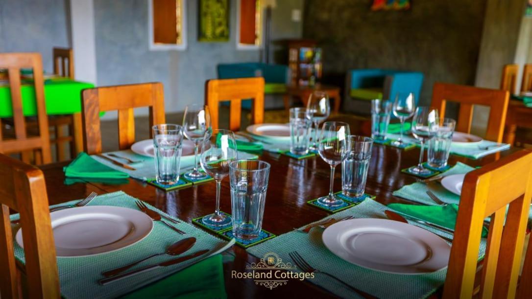 Roseland Cottages บันดาราเวลา ภายนอก รูปภาพ